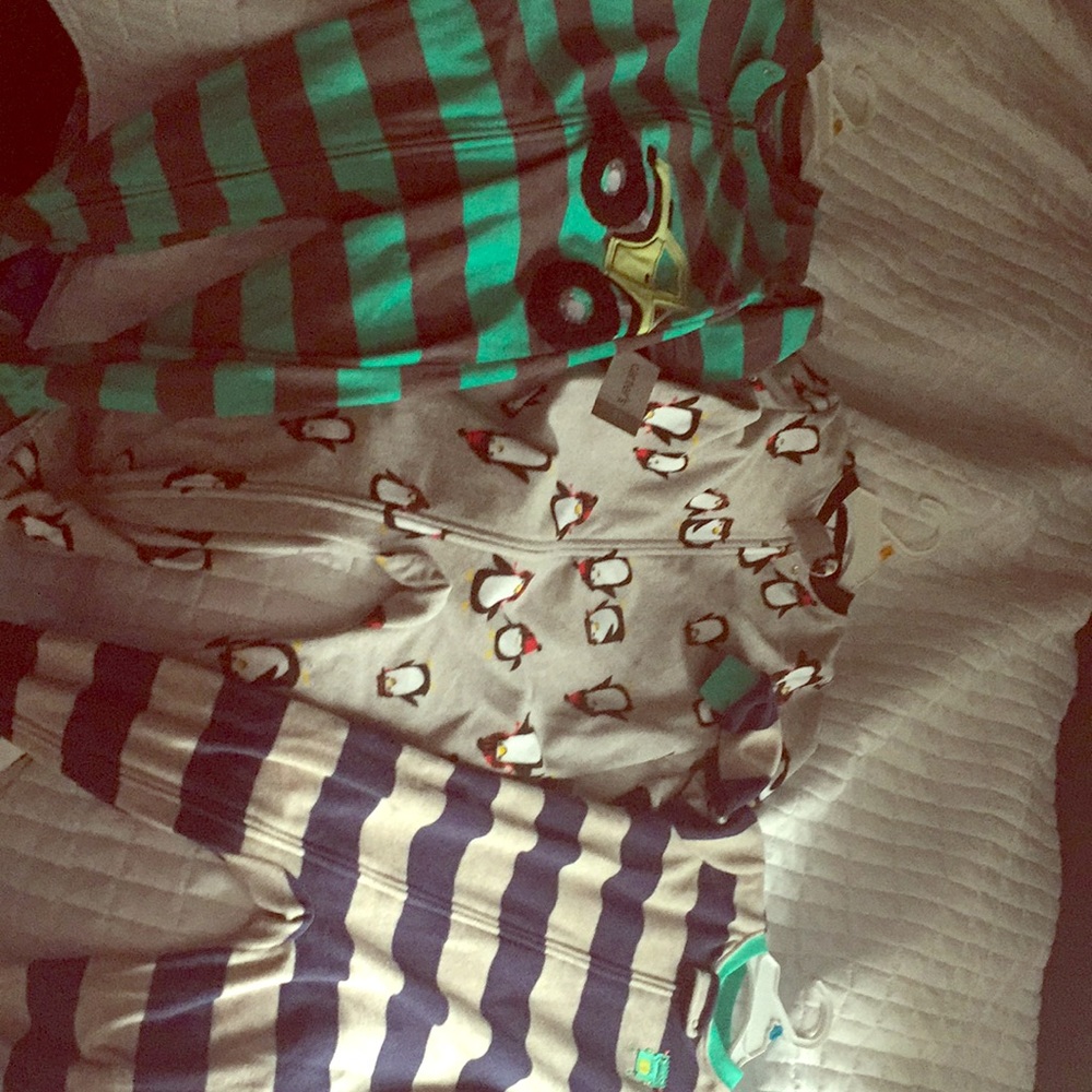 Lot of 3t sleepers NWT